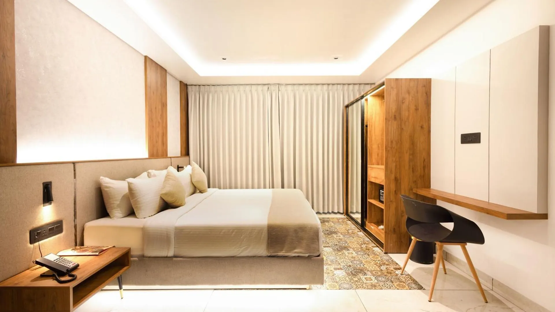 Royal Plaza Inn By Rak Rooms, Calicut Kozhikode