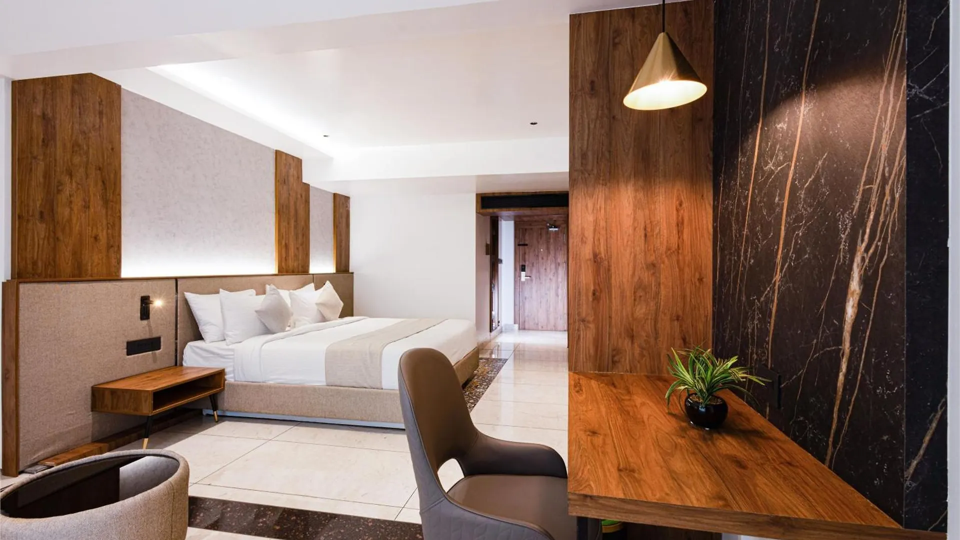 Royal Plaza Inn By Rak Rooms, Calicut Hotel Kozhikode