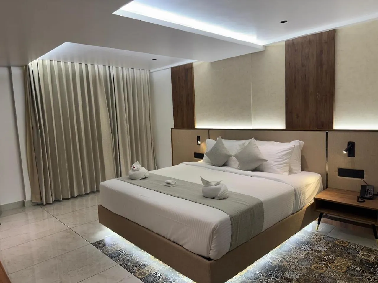 Royal Plaza Inn By Rak Rooms Kozhikode Hotel