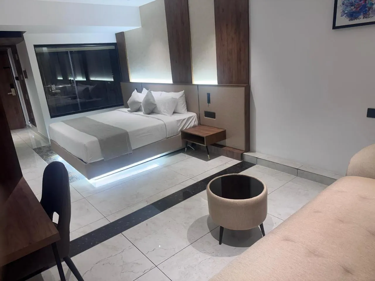 Royal Plaza Inn By Rak Rooms Kozhikode India